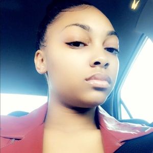 Meet your Posher, Jada